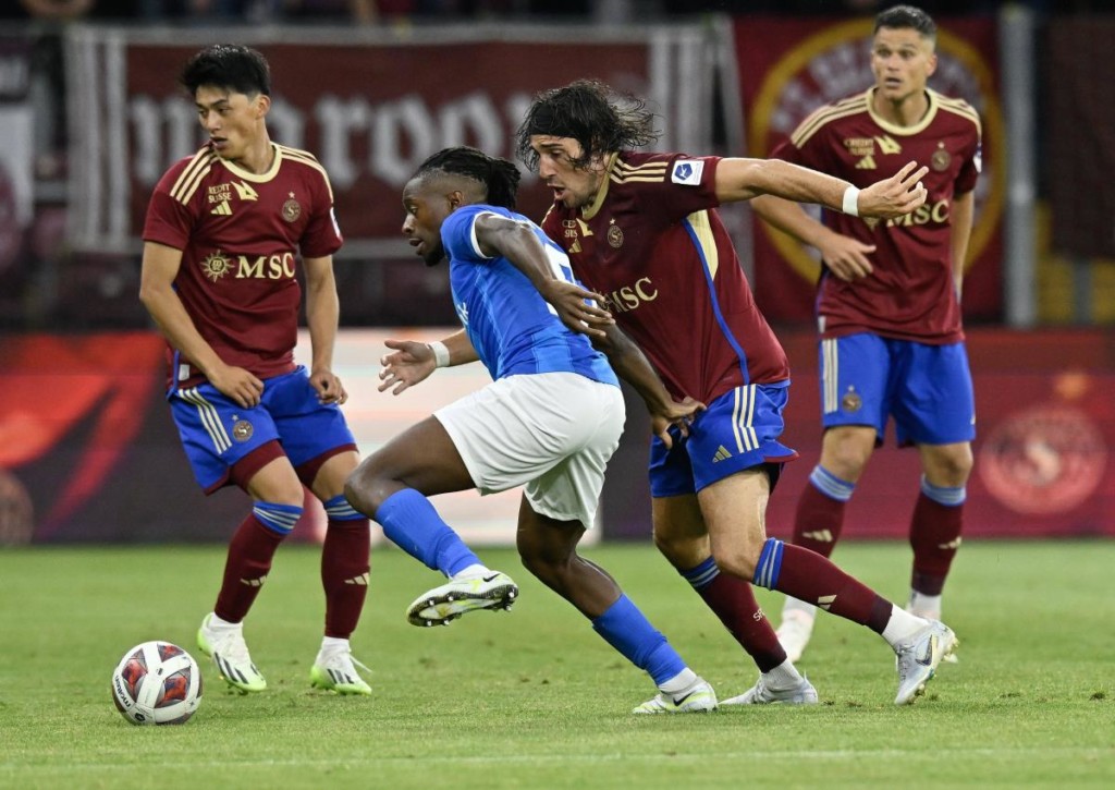 Landet Servette Genf im zweiten Saisonspiel gegen den FC Zürich den zweiten Sieg? © IMAGO / Photo News, 25.07.2023 Landet Servette Genf im zweiten Saisonspiel gegen den FC Zürich den zweiten Sieg?