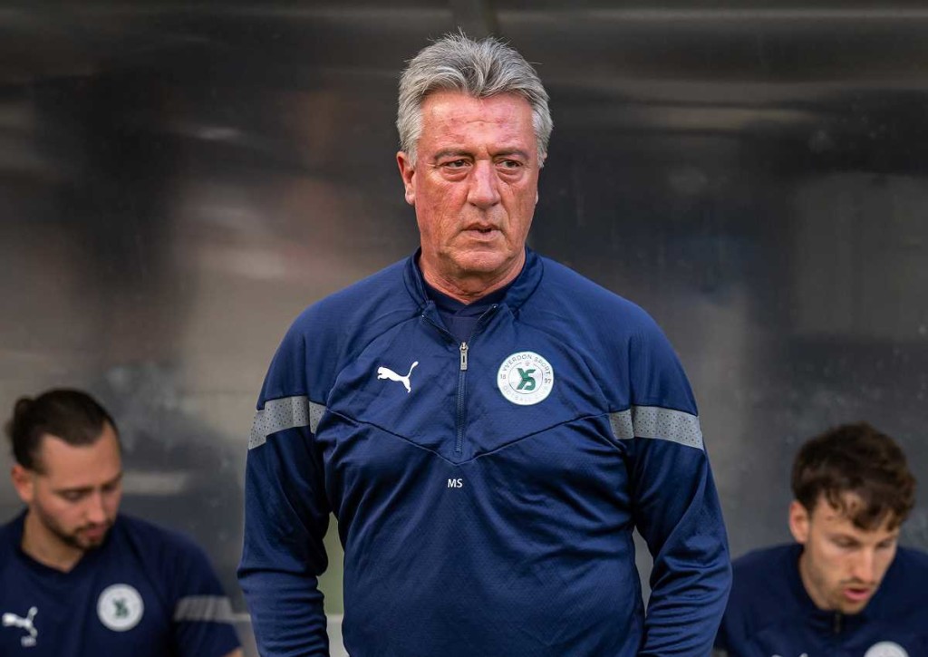 Schafft es Yverdon (im Bild: Trainer Schällibaum), dem favorisierten FC Zürich ein Bein zu stellen? © IMAGO / Just Pictures, 23.05.2023 FC Zürich Yverdon Tipp