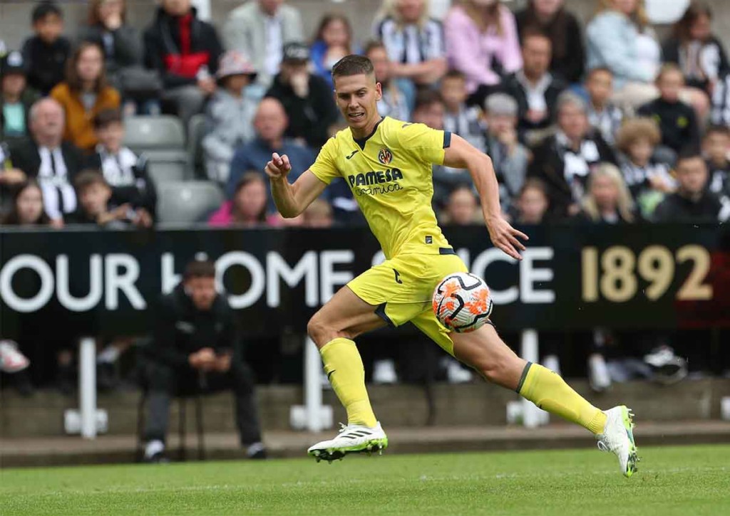 Feiert Villarreal (im Bild: Juan Foyth) gegen Betis Sevilla einen Heimsieg? © IMAGO / NurPhoto, 06.08.2023 Villarreal Real Betis Tipp