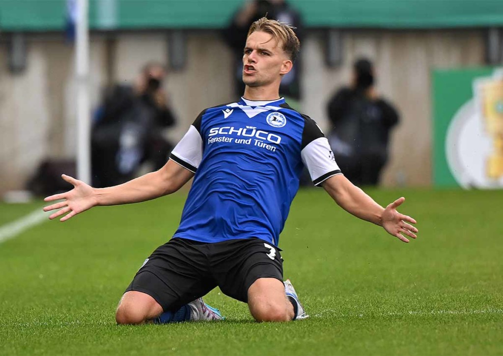 Scheitert Bielefeld (im Bild: Nicklas Shipnoski) an Preußen Münster? © IMAGO / Ulrich Hufnagel, 12.08.2023 Bielefeld Preußen Münster Tipp