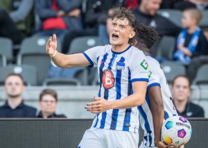 Nach einem verpatzten Liga-Auftakt will es die Hertha (im Bild: Fabian Reese) nun zumindest im DFB-Pokal gegen Jena wiedergutmachen. © IMAGO / Beautiful Sports, 04.08.2023 Jena Hertha Tipp