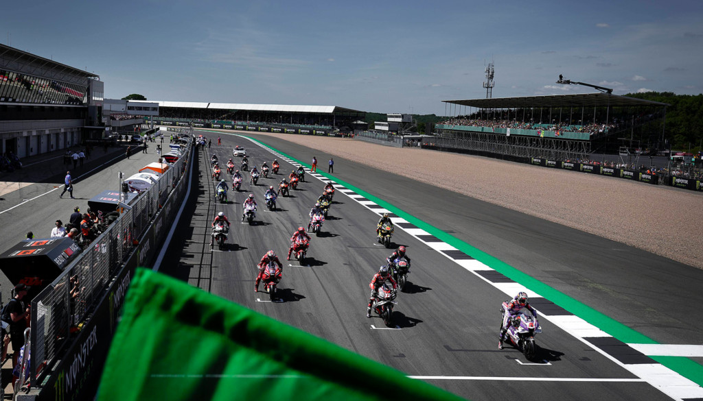 MotoGP Silverstone Zeitplan Übertragung Start Uhrzeit 2023