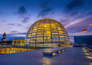 Erfolgreich auf Politik wetten? © IMAGO / Schöning. 16.08.2023 Politik Wetten