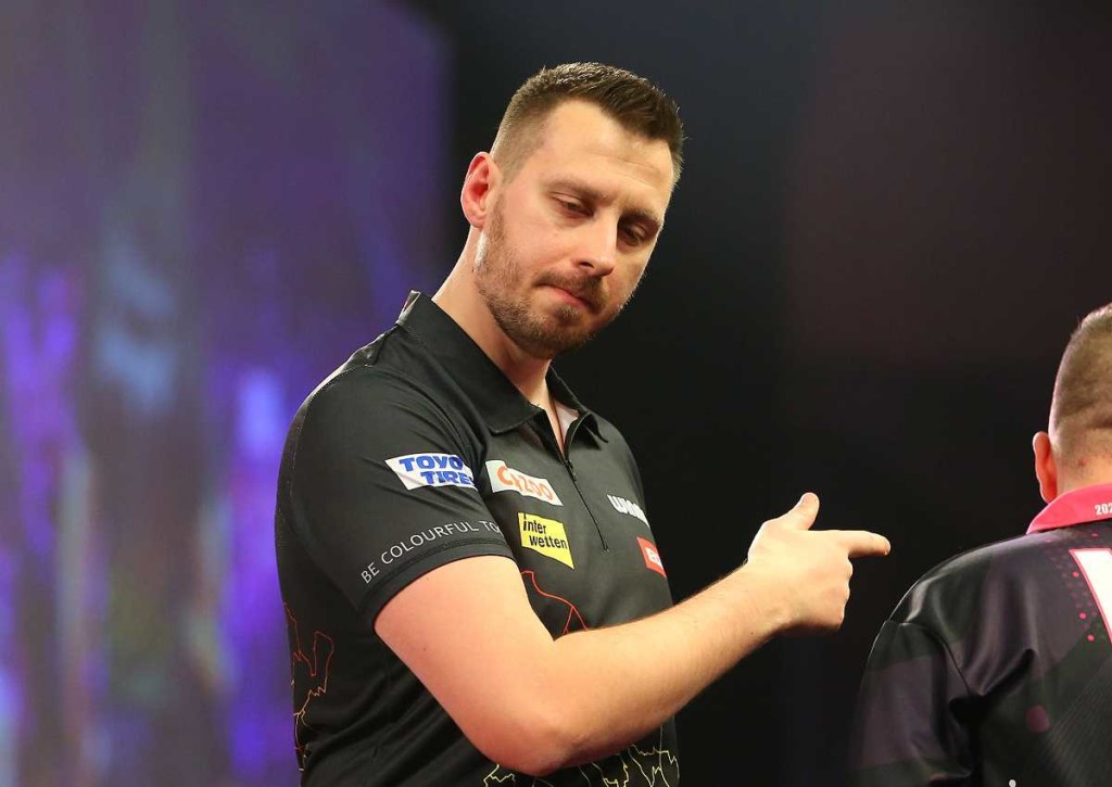 Schafft es Hempel (im Bild), den Favoriten Heta zu bezwingen? © IMAGO / Action Plus, 16.12.2022 Heta Hempel Tipp