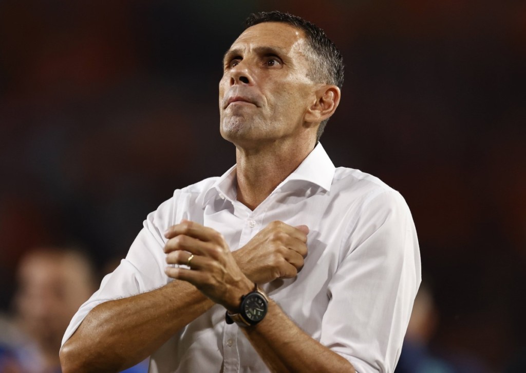 Gelingt Griechenland (im Bild: Trainer Poyet) der Pflichtsieg gegen Underdog Gibraltar?