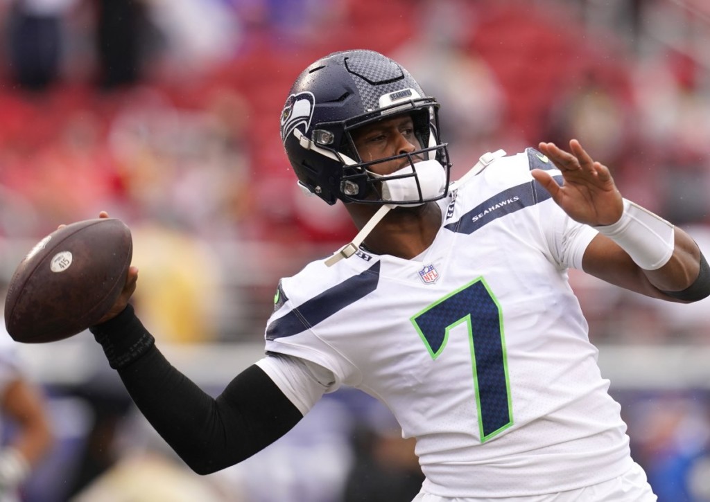 Kann Geno Smith mit den Seahawks gegen die Rams an die Leistungen aus der Vorsaison anknüpfen? © IMAGO / USA Today Network, 14.01.2023 Kann Geno Smith mit den Seahawks gegen die Rams an die Leistungen aus der Vorsaison anknüpfen?