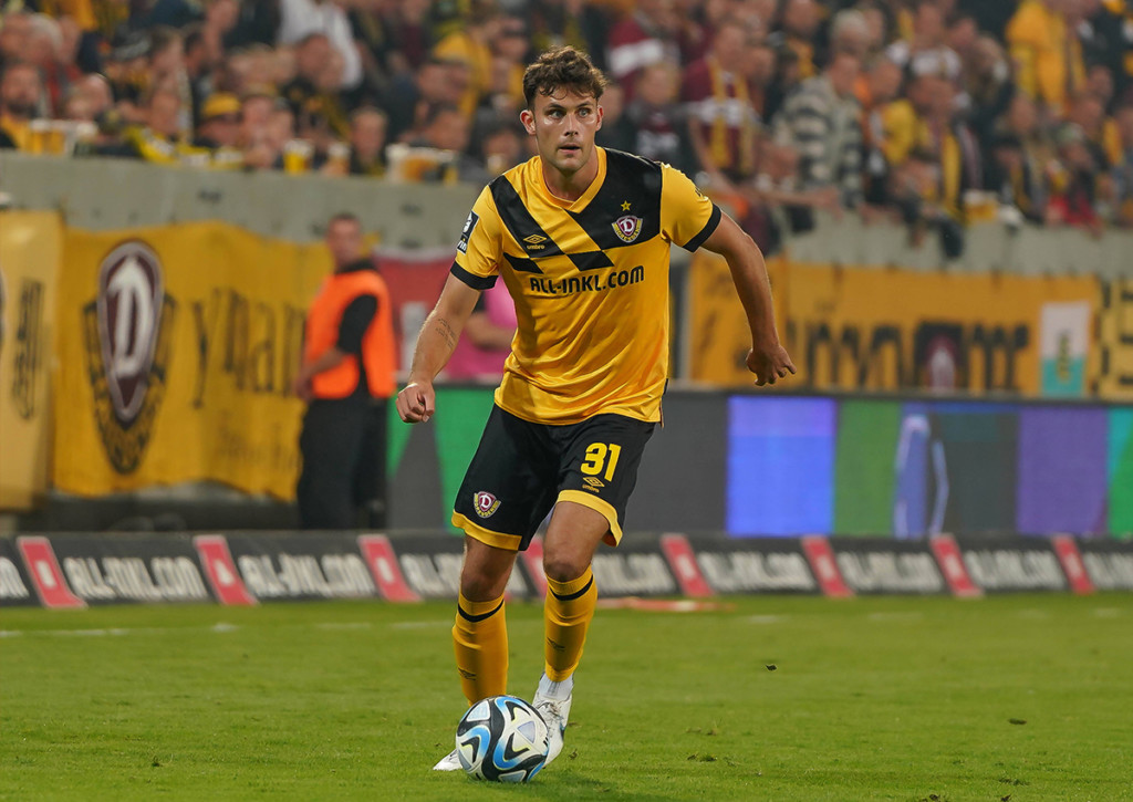 Steht die Abwehr von Dynamo Dresden (im Bild: Jakob Lewald) auch gegen RW Essen stabil? © IMAGO / Fotostand, 22.09.2023 RW Essen Dresden Tipp