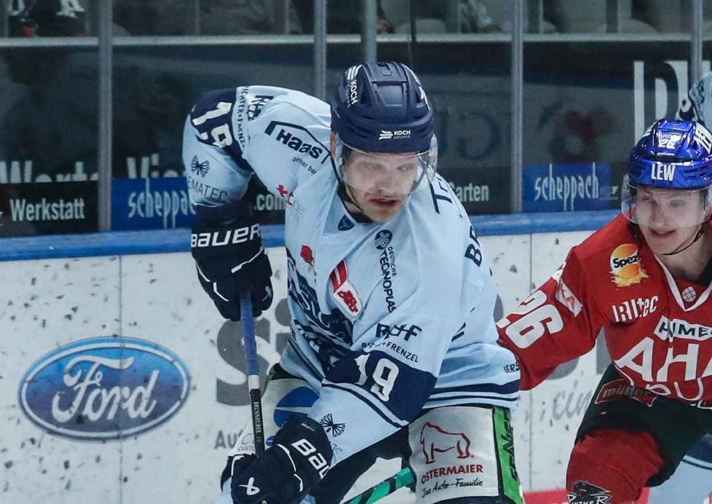 Zeigen sich die Straubing Tigers (im Bild: Brunnhuber) am 8. DEL-Spieltag in guter Form? © IMAGO / Fotostand, 01.10.2023 Deutsche Eishockey Liga heute Tipps 8. Spieltag