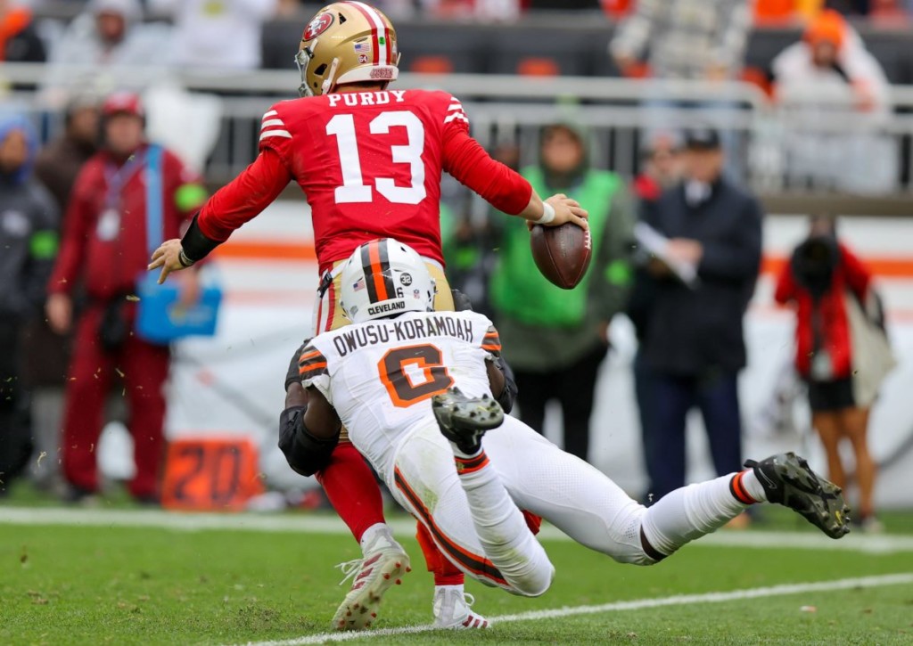 Schlägt Purdy nach seiner ersten Pleite nun im Duell zwischen den Vikings und den 49ers zurück? © IMAGO / Icon Sportswire, 15.10.2023 Schlägt Purdy nach seiner ersten Pleite nun im Duell zwischen den Vikings und den 49ers zurück?