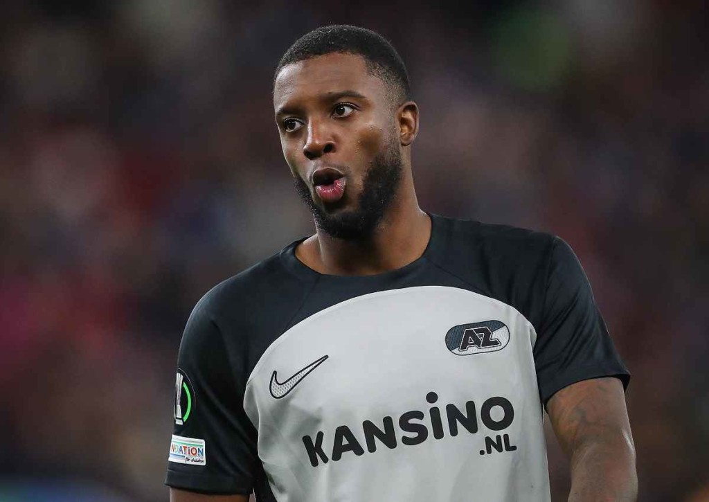 Besiegt Alkmaar (im Bild: Bazoer) den Außenseiter Zrinjski Mostar? © IMAGO / News Images, 09.11.2023 Alkmaar Zrinjski Mostar Tipp