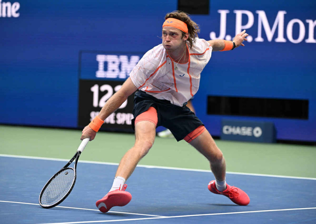 Gelingt Rublev im russischen Duell gegen Medvedev der Auftaktsieg? © IMAGO / cover-images, 06.09.2023 Gelingt Rublev im russischen Duell gegen Medvedev der Auftaktsieg?