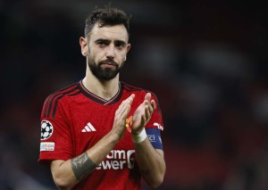 Verbessert sich die Stimmung der Reds nach dem Spiel Manchester United gegen Aston Villa (Im Bild: Fernandes) ? © IMAGO / Sportsphoto, 12.12.2023 Manchester United vs. Aston Villa Tipp, Prognose & Quoten 26.12.2023 - Premier League