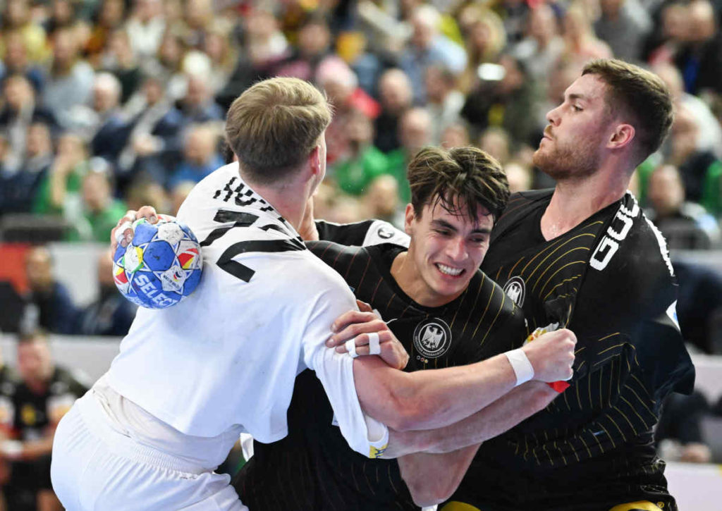 Deutschland muss gegen Ungarn gewinnen, um die Halbfinalchance zu wahren.