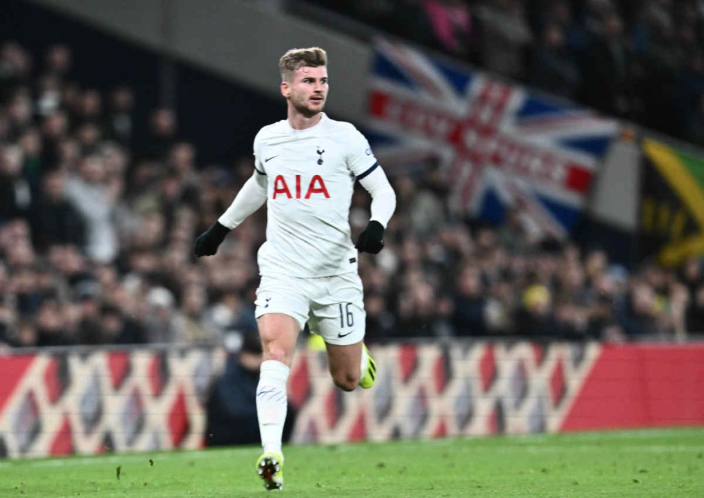Tottenham (im Bild: Timo Werner) will mit einem Sieg im Derby gegen Brentford weiter auf die Top Vier schielen.