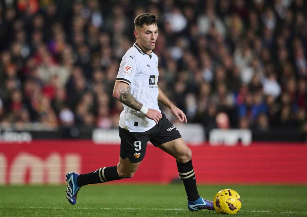 Überzeugt Duro (im Bild) für Valencia gegen den Favoriten Athletic Bilbao? © IMAGO / Photo Players Images, 16.12.2023 Valencia Athletic Bilbao Tipp