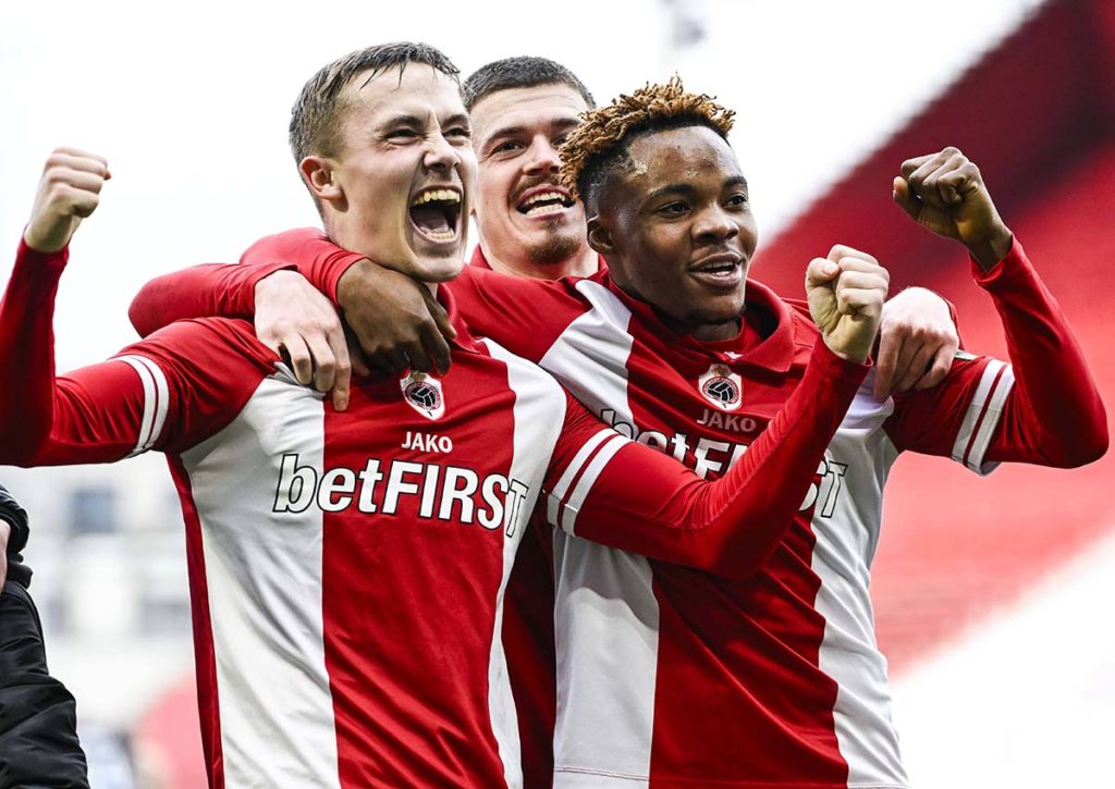 Verschafft sich der Meister früh eine gute Ausgangsposition? © IMAGO / Belga, 04.02.2024 Oostende Antwerpen Tipp