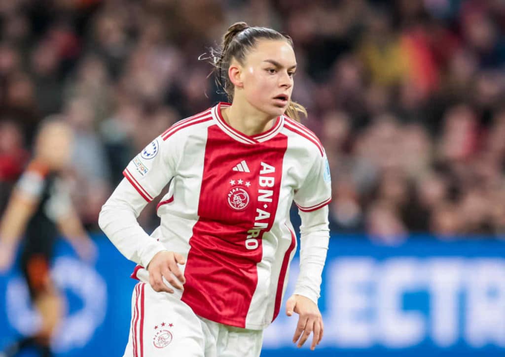 Kann Ajax Amsterdam (im Bild: Romee Leuchter) auch den Favoriten Chelsea stürzen?