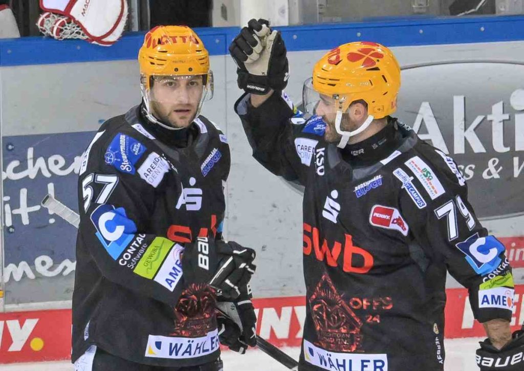 Schreibt Bremerhaven (im Bild: Friesen, Colt) gegen Ingolstadt Vereinsgeschichte? © IMAGO / kolbert-press, 22.03.2024 ERC Ingolstadt Fischtown Pinguins Bremerhaven Spiel 4 Tipp