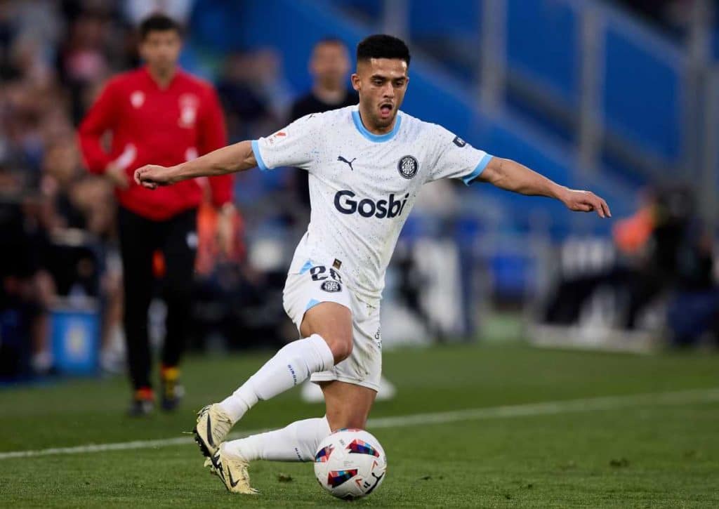 Girona (im Bild: Couto) will die Favoritenrolle gegen Betis Sevilla bestätigen! © IMAGO / PanoramiC, 16.03.2024 Girona Betis Sevilla Tipp