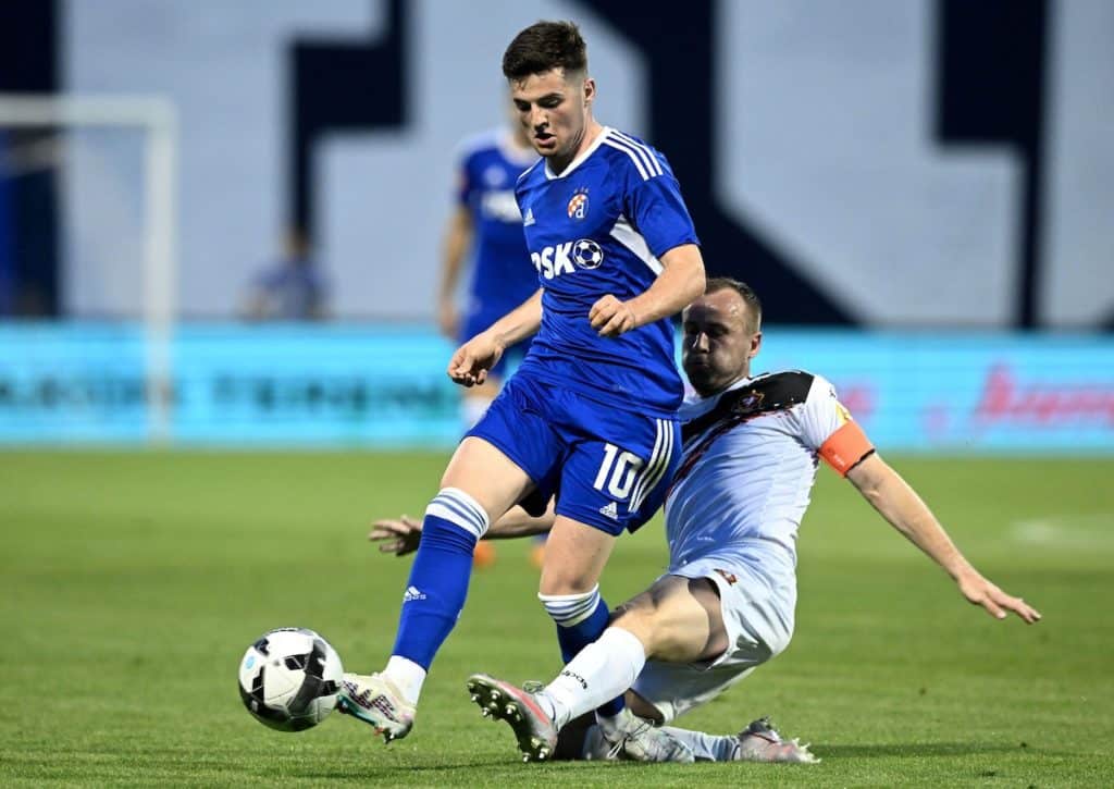 Fällt der Saisonausklang für Serienmeister Dinamo Zagreb (im Bild: Martin Baturina) gegen Schlusslicht Rudes abermals einseitig aus? (© Sanjin Strukic/PIXSELL via Xinhua/Alamy Live News) Kroatien HNL 36. Spieltag Wett-Tipps