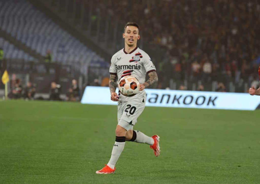 Leverkusen (im Bild: Grimaldo) hat gegen die AS Rom eine gute Ausgangslage. (© Fabio Sasso/ZUMA Press Wire) Leverkusen AS Rom Tipp