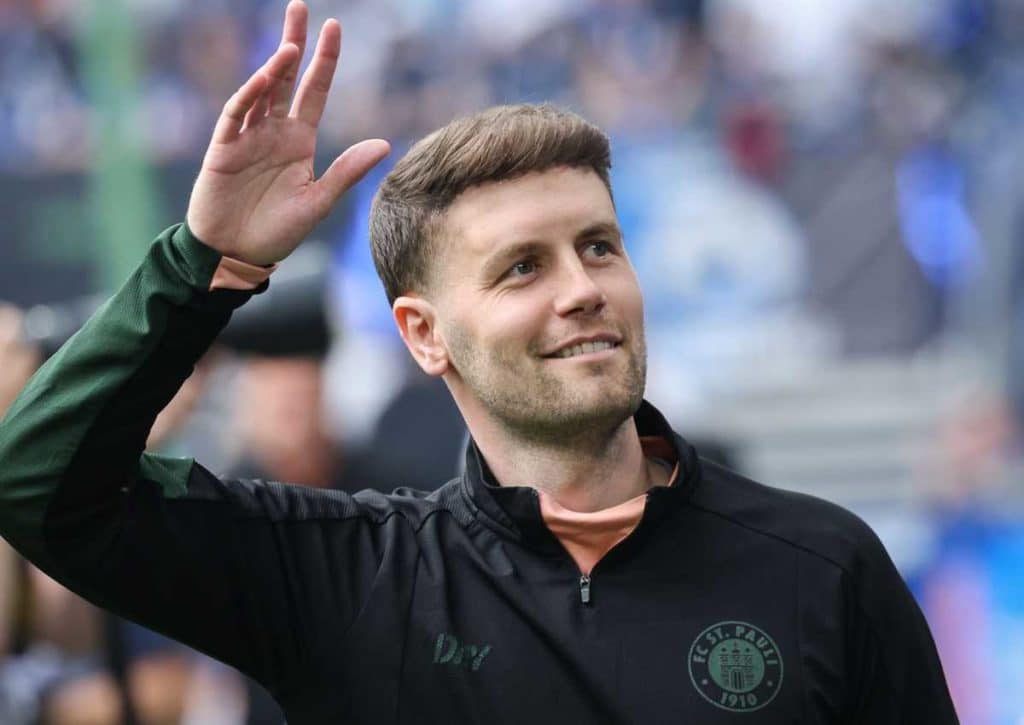 Brilliert St. Pauli (im Bild: Trainer Hürzeler) am 33. Spieltag der 2. Bundesliga mit einem deutlichen Heimsieg? (© dpa picture alliance / Alamy Stock Photo) 2. Bundesliga 33. Spieltag Wett-Tipps