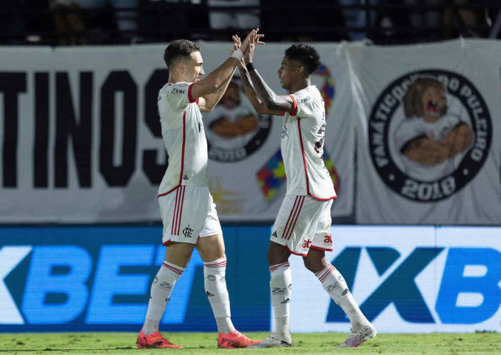 Wird Flamengo bei Palestino in Chile der Favoritenrolle gerecht?