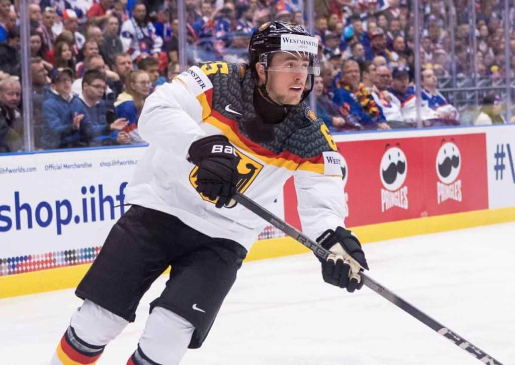 Setzt Schweden gegen Deutschland (im Bild: Michaelis) den Durchmarsch zum Gruppensieg fort? (© Sipa US/Alamy Live News) Deutschland Schweden Eishockey Tipp