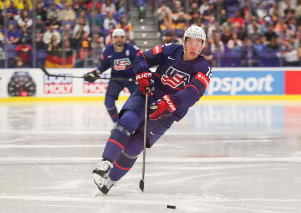 Feiert die USA (im Bild: Matthew Boldy) gegen Polen den nächsten Kantersieg bei der Eishockey WM? (© Sipa US / Alamy Stock Photo) Feiert die USA (im Bild: Matthew Boldy) gegen Polen den nächsten Kantersieg bei der Eishockey WM?