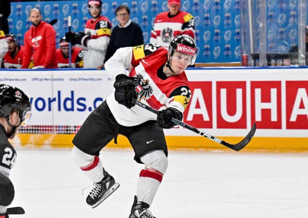 Schafft Österreich (im Bild: Rossi) gegen Finnland ein Eishockey-Wunder? (© Sipa US/Alamy Live News) Finnland Österreich WM Tipp