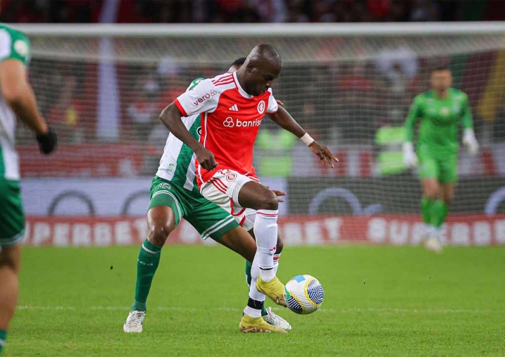 Holt sich Internacional (im Bild: Enner Valencia) trotz schwacher Form einen Sieg gegen Rosario Central? (© Associated Press / Alamy Stock Photo) Rosario Central Internacional Tipp