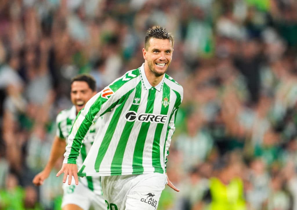 Nutzen die Andalusier (im Bild: Giovani Lo Celso) das Formtief von Legia Warschau aus? (© Associated Press / Alamy Stock Photo) Legia Warschau Betis Sevilla Tipp