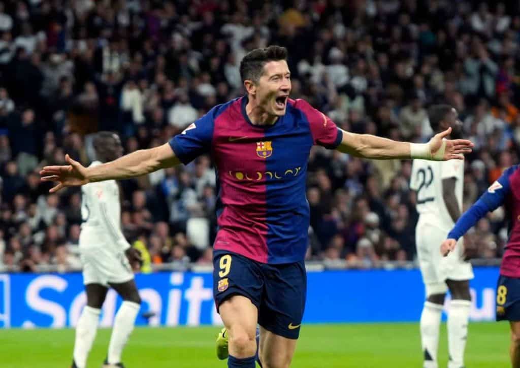 Ist die Offensive von Barcelona (im Bild: Lewandowski) im Derby gegen Espanyol Barcelona erneut gut aufgelegt? (© PRESSINPHOTO SPORTS AGENCY/Alamy Live News) Barcelona Espanyol Barcelona Tipp