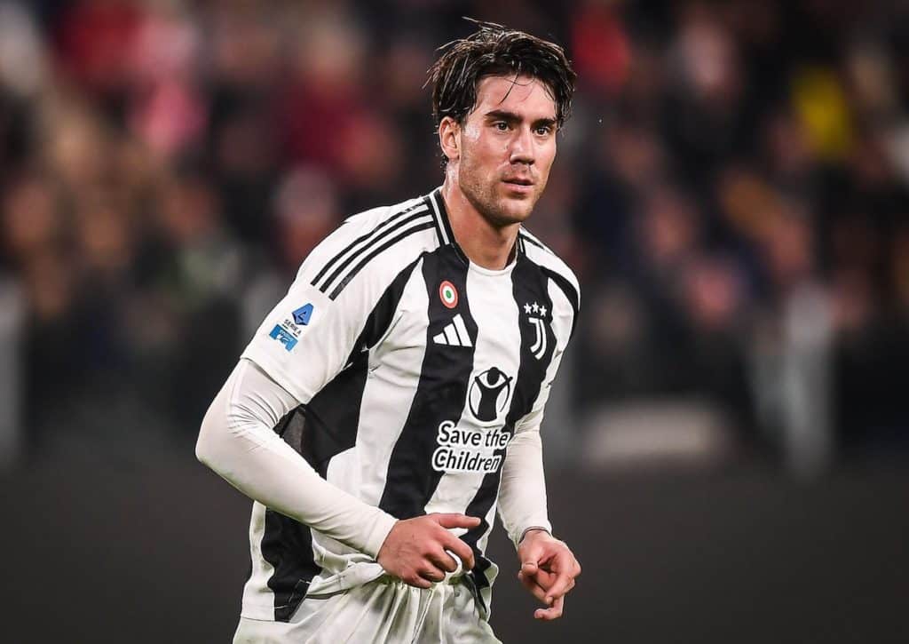 Bereits sieben Remis: Nimmt Juve (im Bild: Dusan Vlahovic) aus Lecce drei Punkte mit? (© DPPI Media / Alamy Stock Photo) Lecce Juventus Tipp