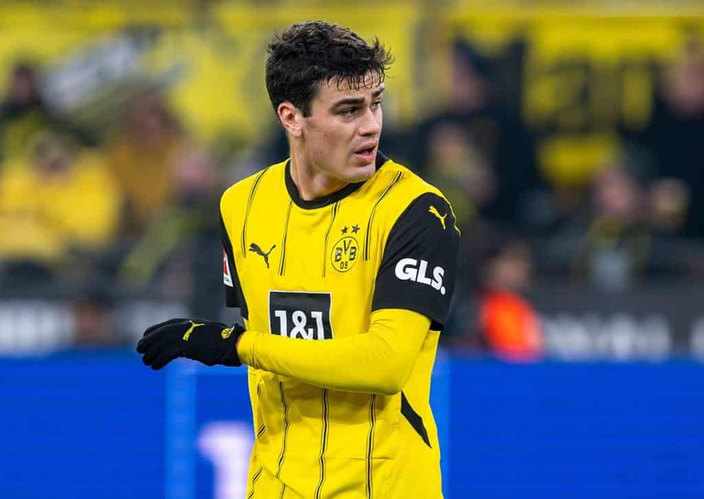 Dortmund (im Bild: Giovanni Reyna) will gegen Wolfsburg einen versöhnlichen Jahresabschluss feiern. (© dpa picture alliance / Alamy Stock Photo) Wolfsburg Dortmund Tipp
