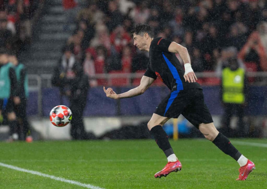 Kehrt Barcelona (im Bild: Robert Lewandowski) in La Liga gegen Valencia zurück in die Erfolgsspur? (© Alexandre Sousa / Alamy Stock Photo) Kehrt Barcelona (im Bild: Robert Lewandowski) in La Liga gegen Valencia zurück in die Erfolgsspur?