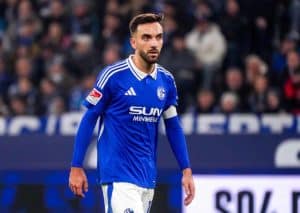 Trennen sich Schalke (im Bild: Kenan Karaman) und Magdeburg jeweils mit einenm Punkt? (© Orange Pics BV / Alamy Stock Photo) Schalke Magdeburg Tipp