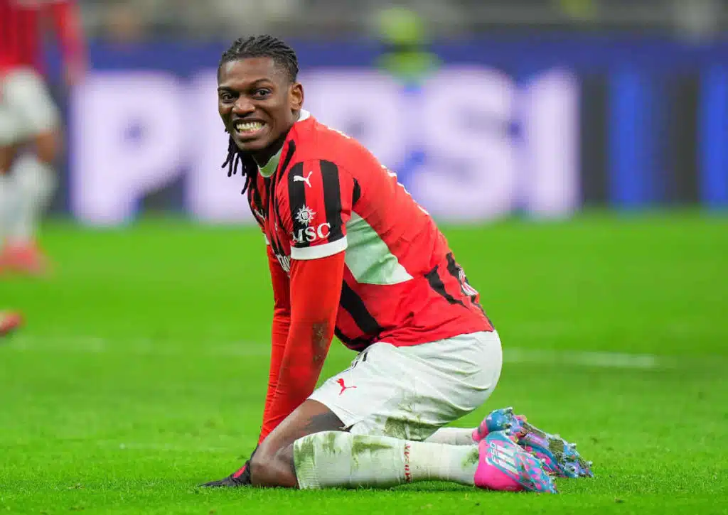 Hat AC Milan (im Bild: Rafael Leao) das peinliche CL-Aus verkraftet und schlägt beim FC Turin zurück?