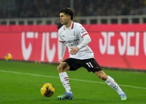 Die AC Milan (im Bild: Pulisic) wird gegen Bologna nur hauchdünn favorisiert. (© Independent Photo Agency Srl / Alamy Stock Photo) Bologna AC Milan Tipp