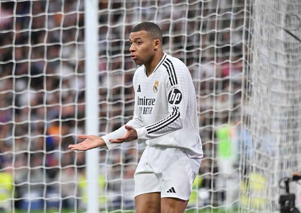 Muss Real Madrid (Bild: Kylian Mbappe) gegen Real Sociedad eine Hinspiel Niederlage verkraften? (© ZUMA Press, Inc. / Alamy Stock Photo)