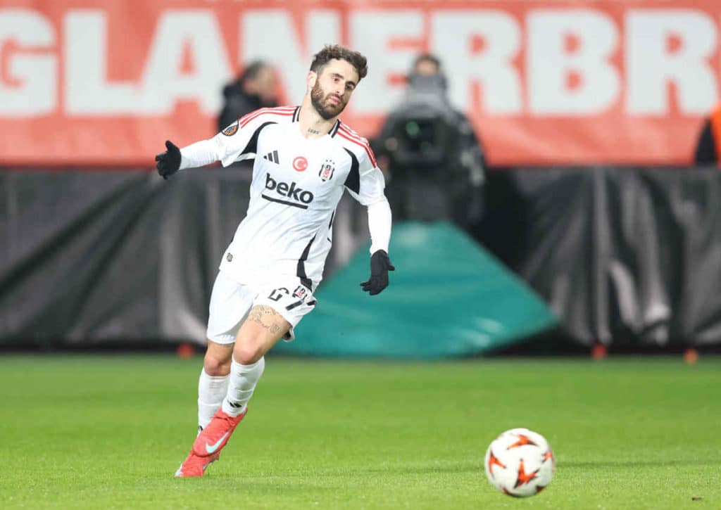 Holt sich Besiktas (im Bild: Rafa Silva) die drei Punkte im Stadtduell bei Kasimpasa? (© Orange Pics BV / Alamy Stock Photo) Holt sich Besiktas (im Bild: Rafa Silva) die drei Punkte im Stadtduell bei Kasimpasa?