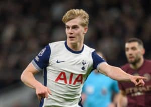 Wird Tottenham (im Bild: Bergvall) der klaren Favoritenrolle gegen Bodö/Glimt gerecht? (© Mark Pain / Alamy Stock Photo) Tottenham Bodö/Glimt Tipp