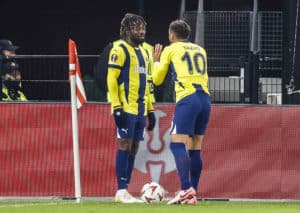 Bleibt Fenerbahce mit einem Sieg bei Sivasspor im Meisterrennen Galatasaray dicht auf den Fersen?