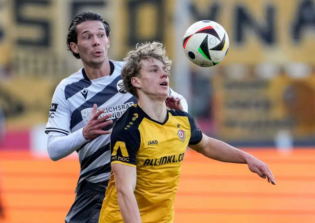 Beim Duell zwischen Spitzenreiter gegen Abstiegskandidaten mit Stolpergefahr verhaftet: Punktet Sandhausen ausgerechnet bei Dinamo Dresden (im Bild: J. Lorch, J. Oehmichen) (© dpa picture alliance / Alamy Stock Photo) Dresden Sandhausen Tipp