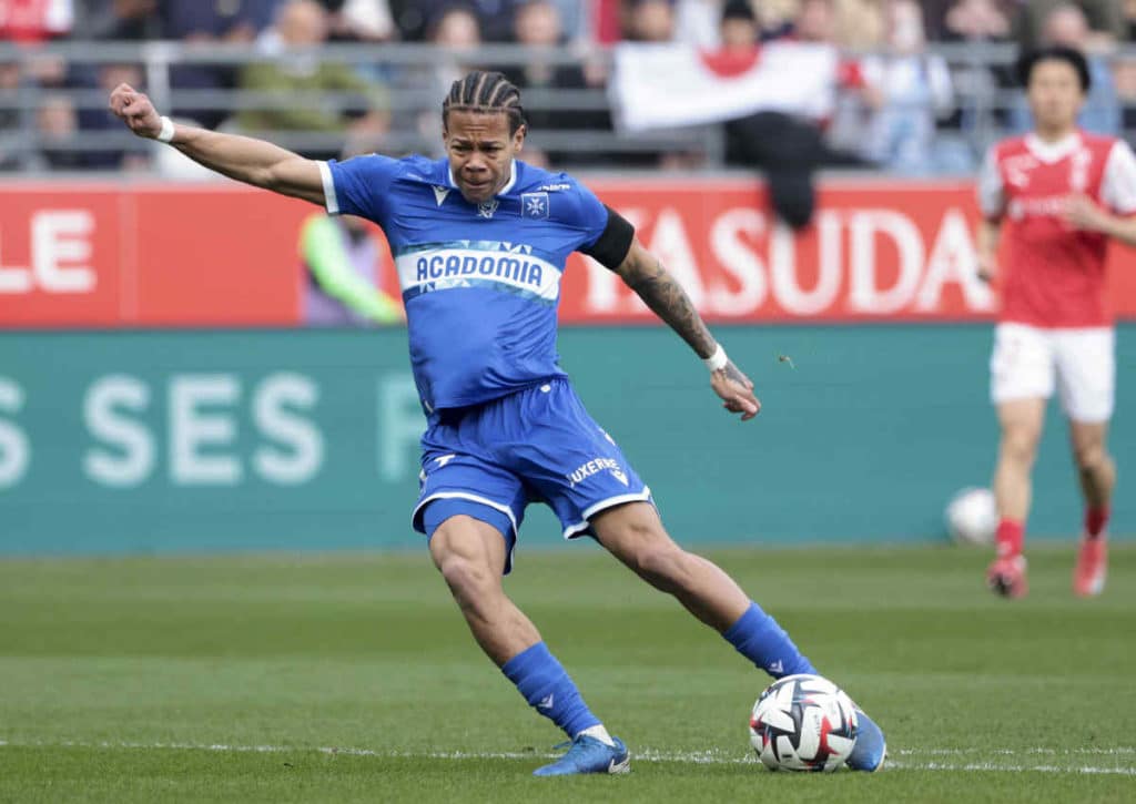 Baut AJ Auxerre (im Bild: Kevin Danois) die gute Heimbilanz in der Ligue 1 gegen Lyon aus?