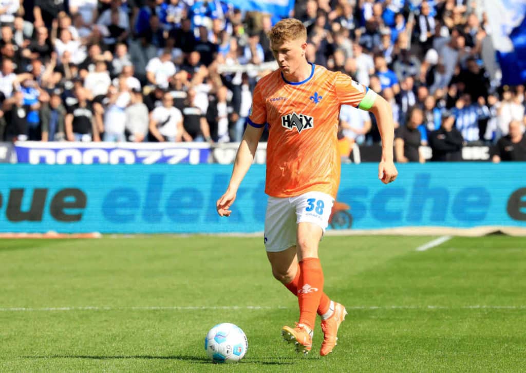 Gewinnt Darmstadt 98 (im Bild: Clemens Riedel) gegen Hannover 96 das vierte Heimspiel in Folge?