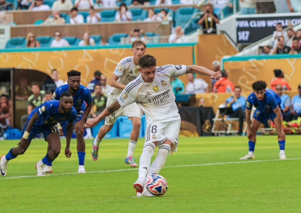 Stolpert Real Madrid (im Bild: Fede Valverde) auch im zweiten Gruppenspiel gegen Pachuca?