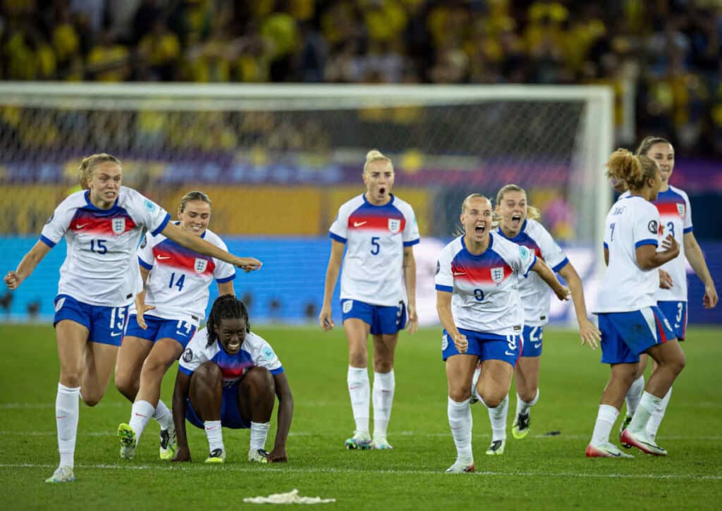 Zieht der Titelverteidiger erneut ins Finale ein? England-Frauen haben gegen Italien die Favoritenrolle inne!