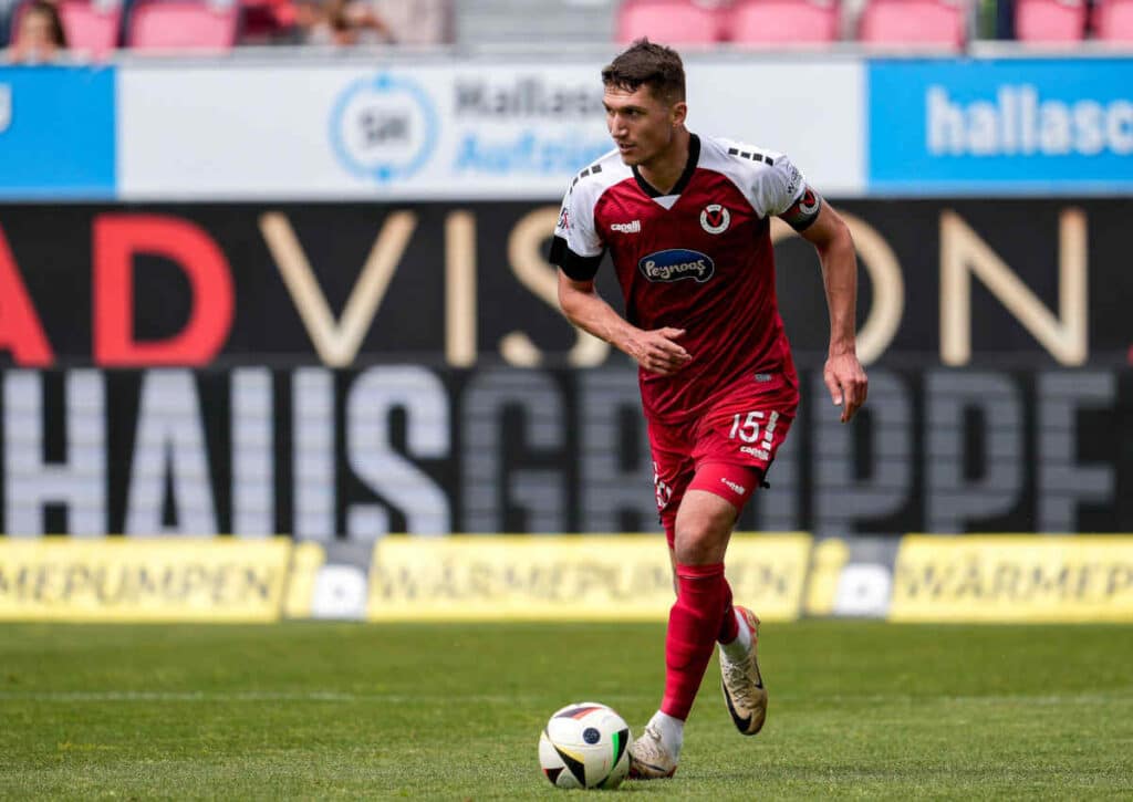 Trotzt Viktoria Köln (im Bild: Christopher Greger) dem Umbruch und siegt zum Auftakt gegen Aufsteiger Schweinfurt?