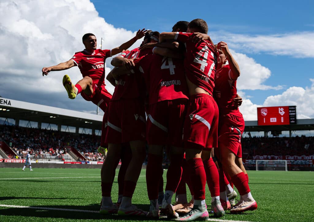 Kann Aufsteiger FC Thun seinen Erfolgslauf in der Super League auch auswärts bei Luzern fortsetzen? (© SPP Sport Press Photo.) Luzern Thun Tipp